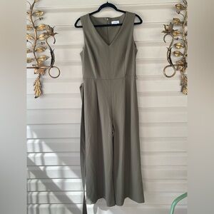 Calvin Klein Green Sleeveless Jumpsuit with V-Neckline